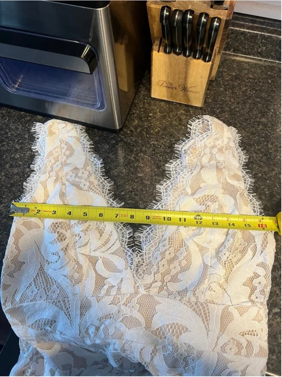 NWT Lulu’s Enamored With You White Lace Wide-Leg Jumpsuit - Picture 10 of 12